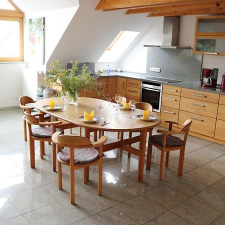 Apartment Dachgalerie 110 M2 Мюнхен Экстерьер фото